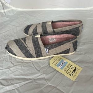 Toms Classic Womens Beige and Navy Stripes